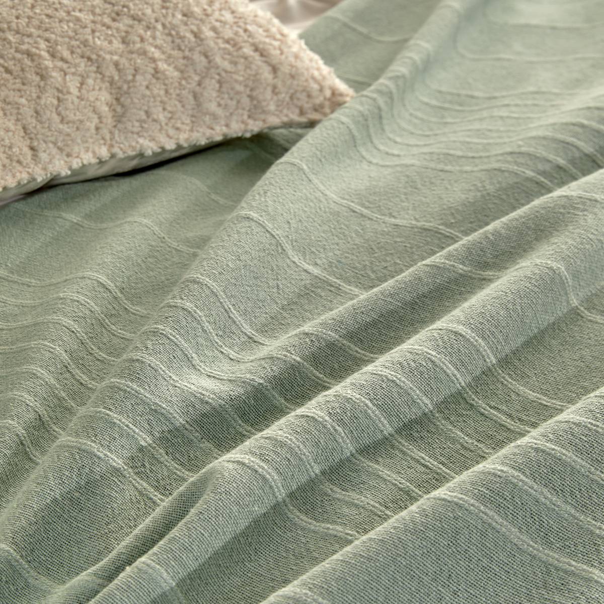 Tagesdecke "Anjali" Celadon-Grün, 250x230 cm Celadongrün