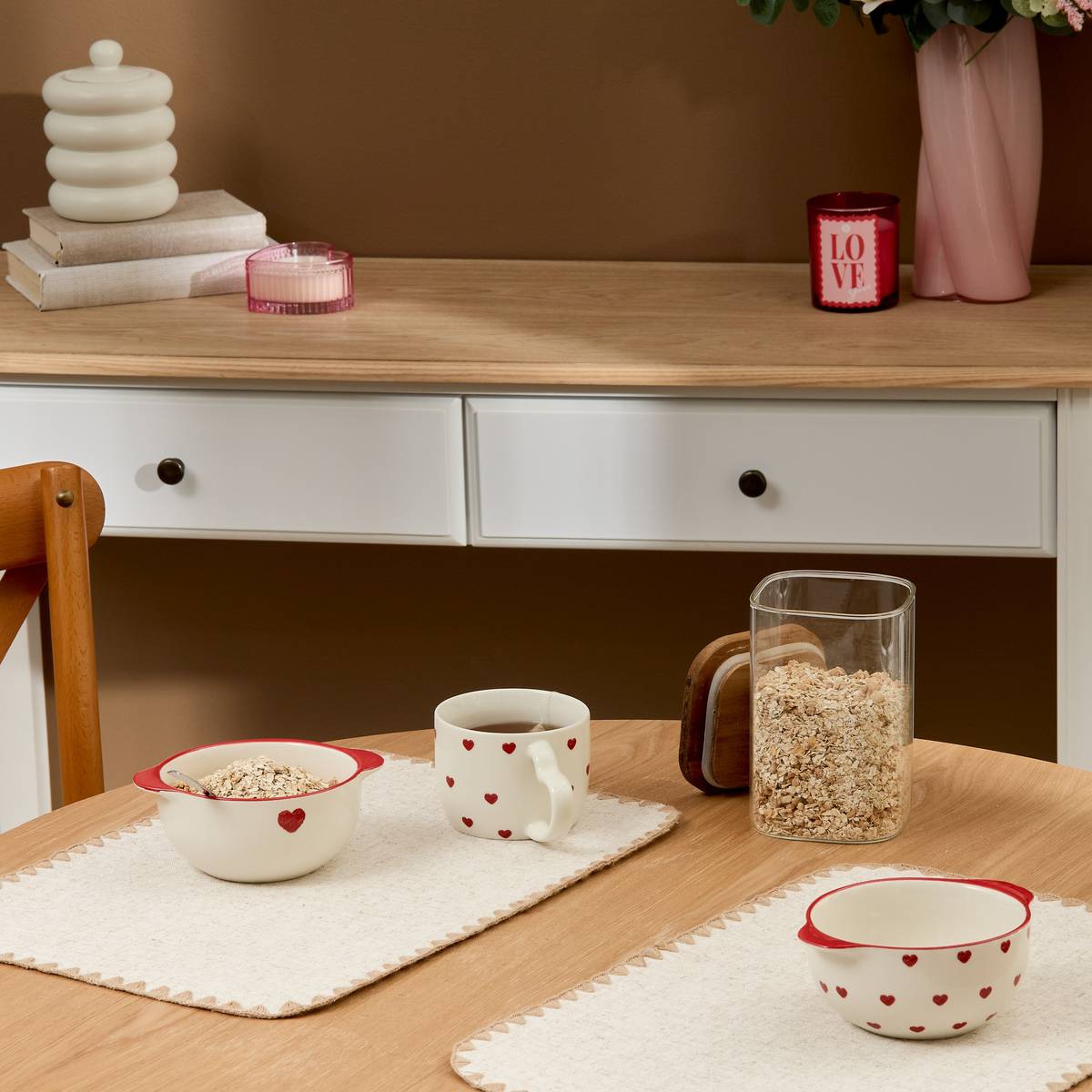Tasse "Valentine" 360 ml, New Bone China (Porzellan) Roter Griff