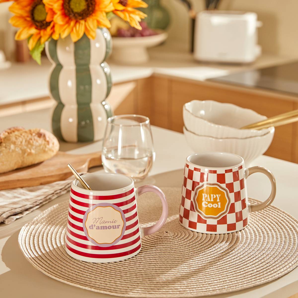 Tasse "Familie" 365 ml, Porzellan, Mehrfarbig Modéle A
