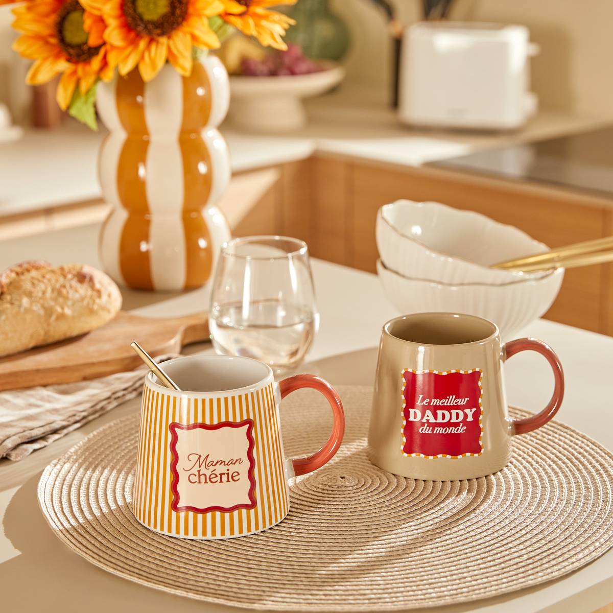 Tasse "Familie" 365 ml, Porzellan, Mehrfarbig Modéle A
