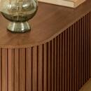 Ovales TV-M&ouml;bel mit 2 T&uuml;ren und 2 Ebenen &bdquo;Alcove&ldquo; Braun, 140x40 cm Braun