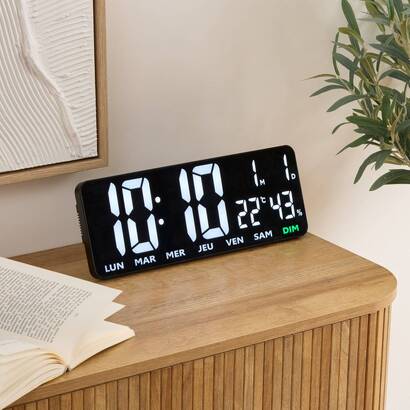 Decorative objects Table clocks, alarm clocks