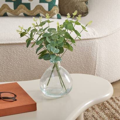 Plants, vases Artificial flowers