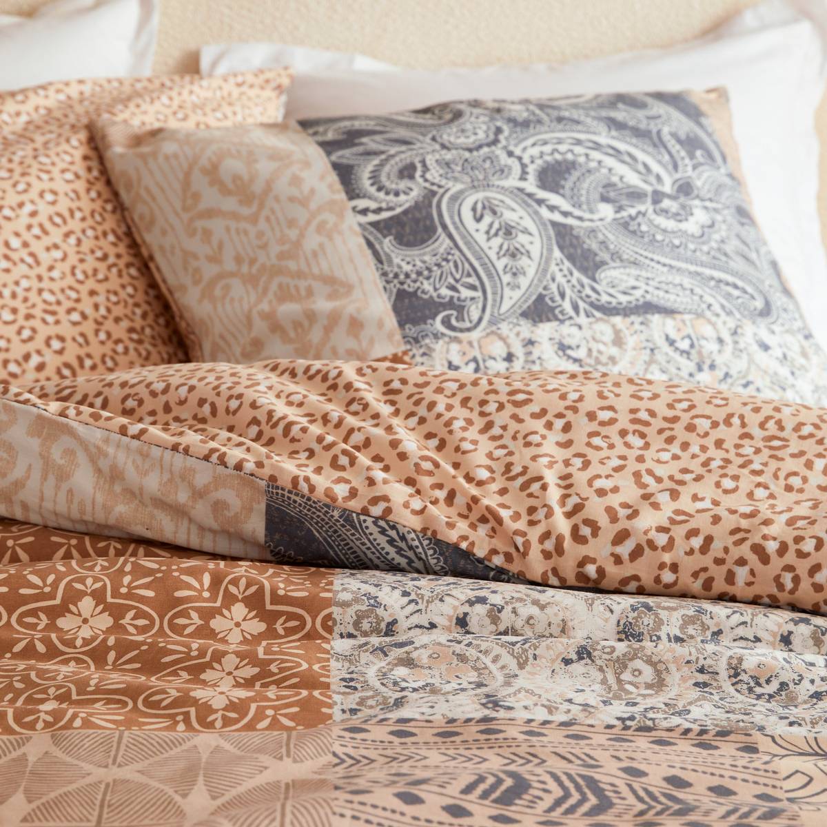 Printed bedding set "Aiden" Multicolor, 240x220 cm Beige
