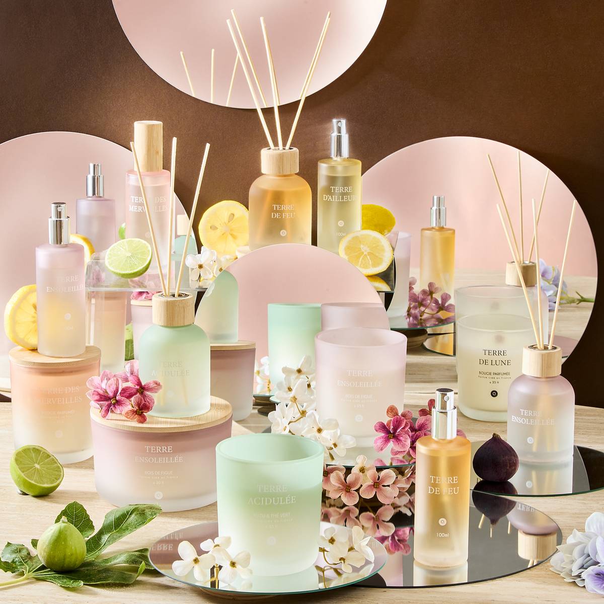 Scented candle round "Sana" Fruity Scent, Fig Wood, 255g Fig Wood