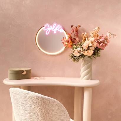 Decorative objects Garlands, light boxes