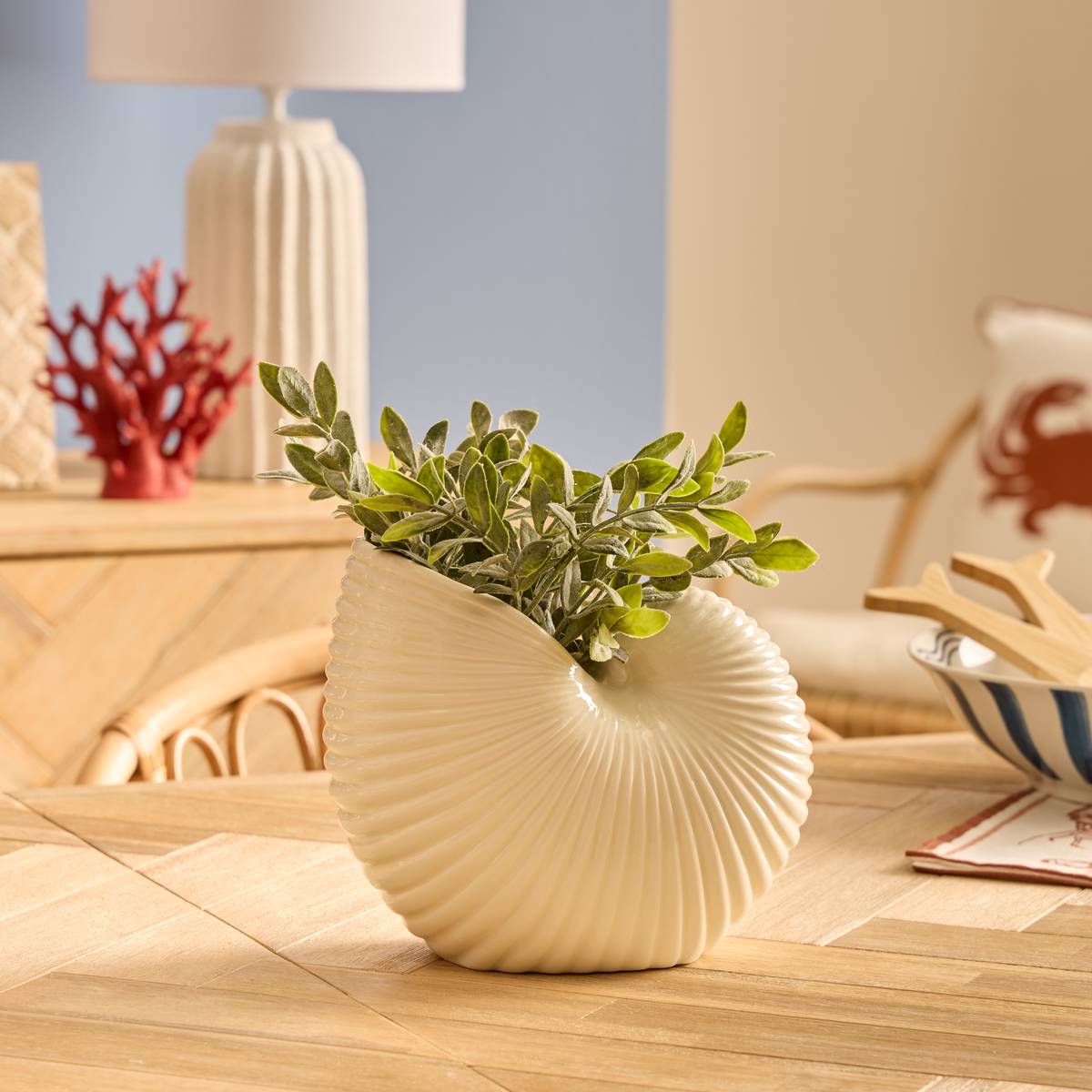 Vase "Ocea" White, H.18.5 cm White