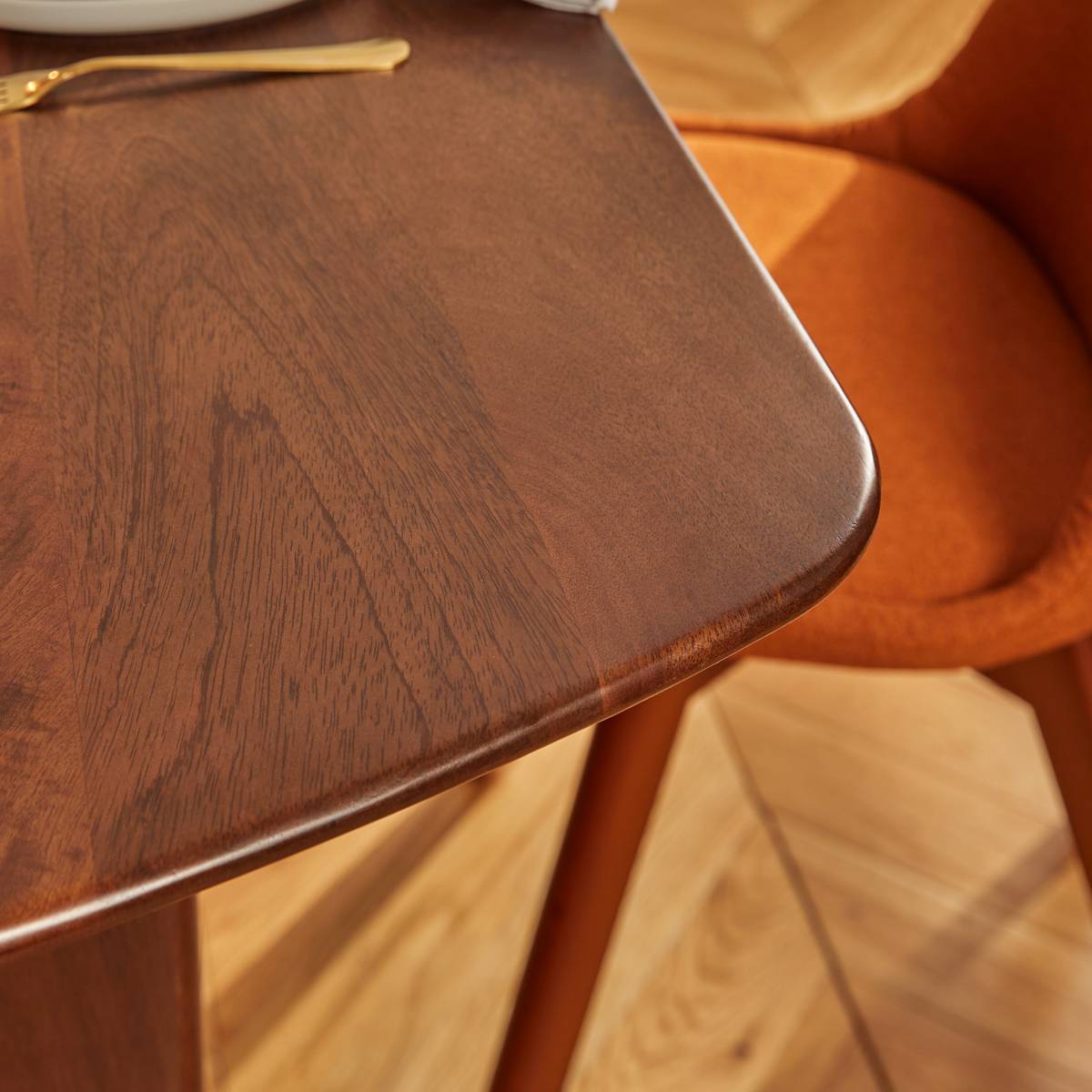 Dining table "Shelty" Mango wood, seats 6 Brown