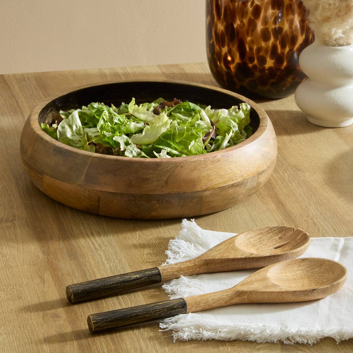 Set of 2 "Ava" salad servers Mango, Black Black