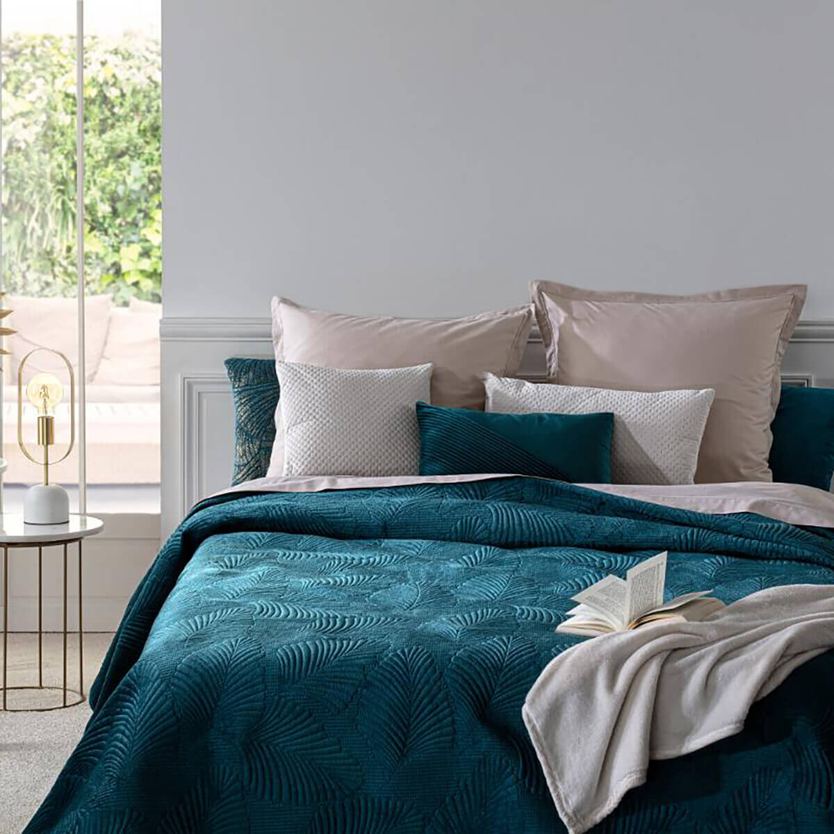 Bedspread "Leaf", velvet Teal blue, 240x260 cm Duck blue