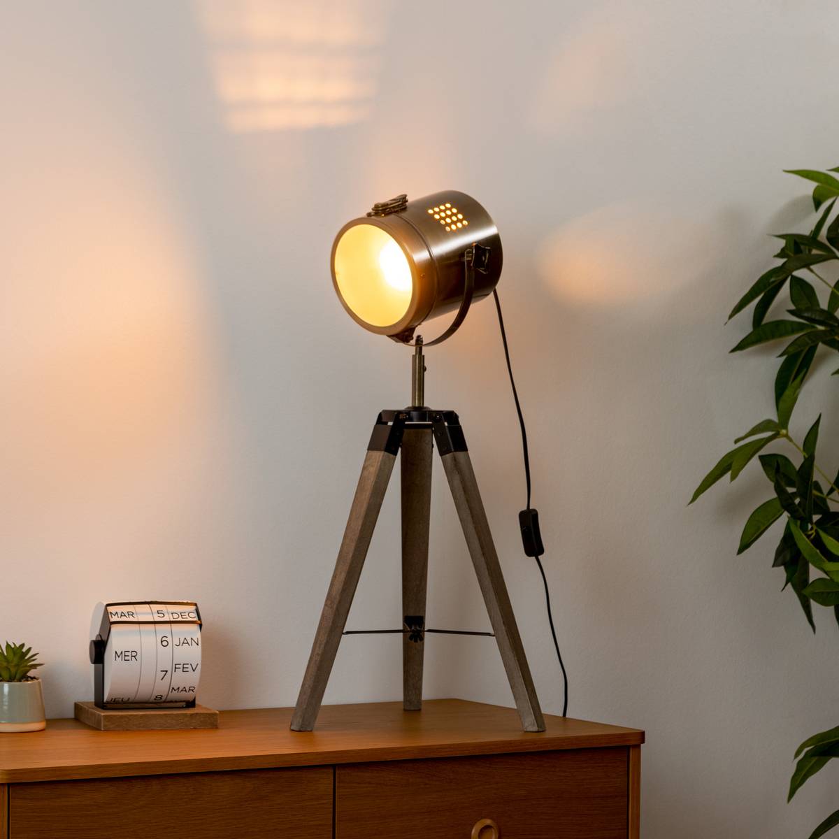 Tripod Lamp "Ebor" Copper, H.68 cm Copper