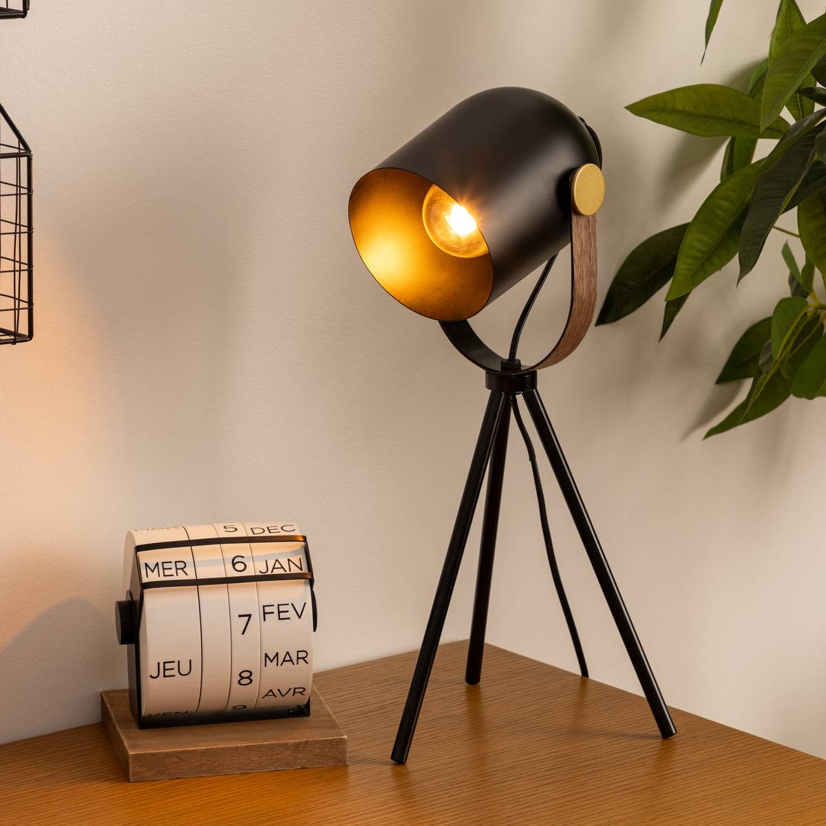 Tripod Lamp "Bil" Black, H.45 cm Black