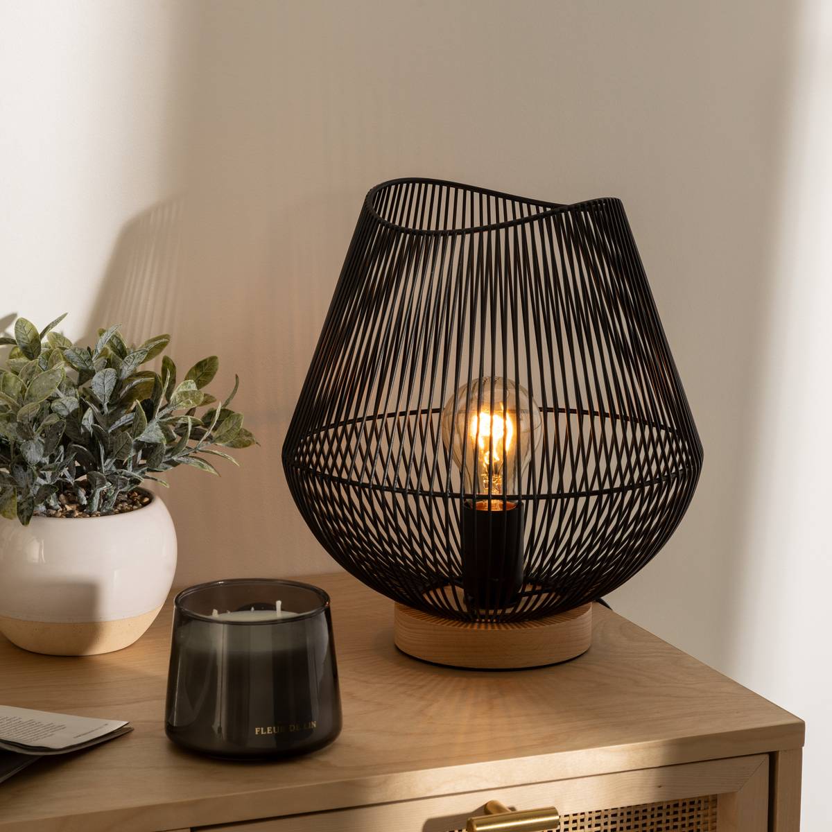 Wired Lamp "Jena" Black metal, H.28 cm Black
