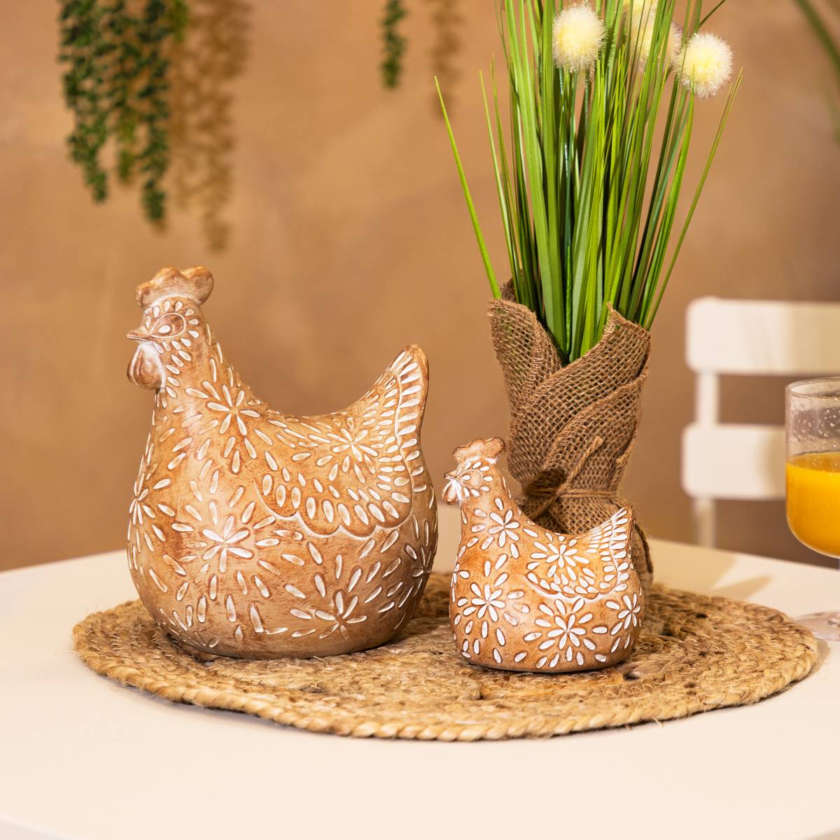 Chicken Figurine "Linda" Beige, H.12 cm Beige