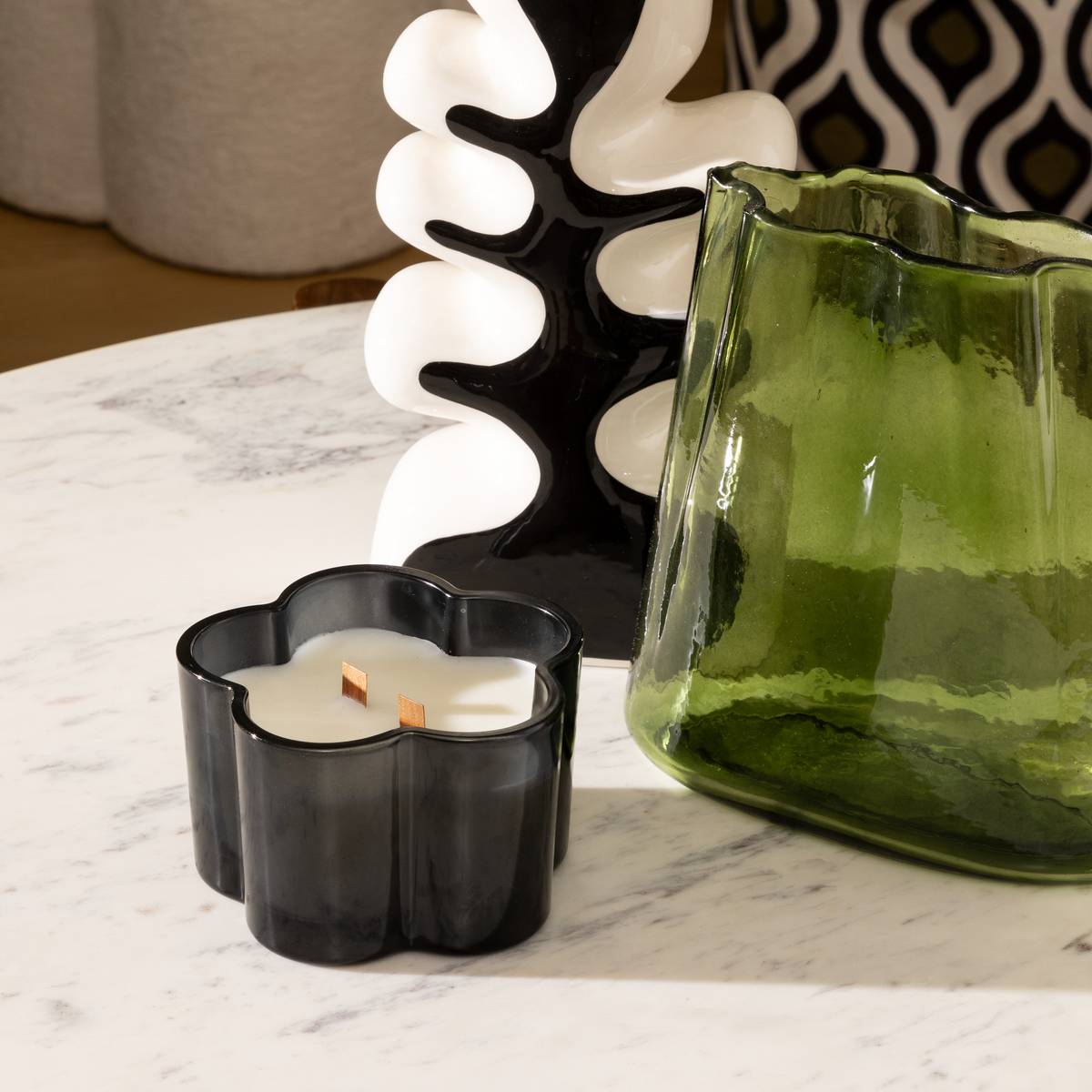 Scented Candle "Twisted Lime" 330g Black
