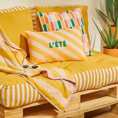Coj&iacute;n de suelo exterior rectangular poolside amarillo 60 x 40 cm - algod&oacute;n