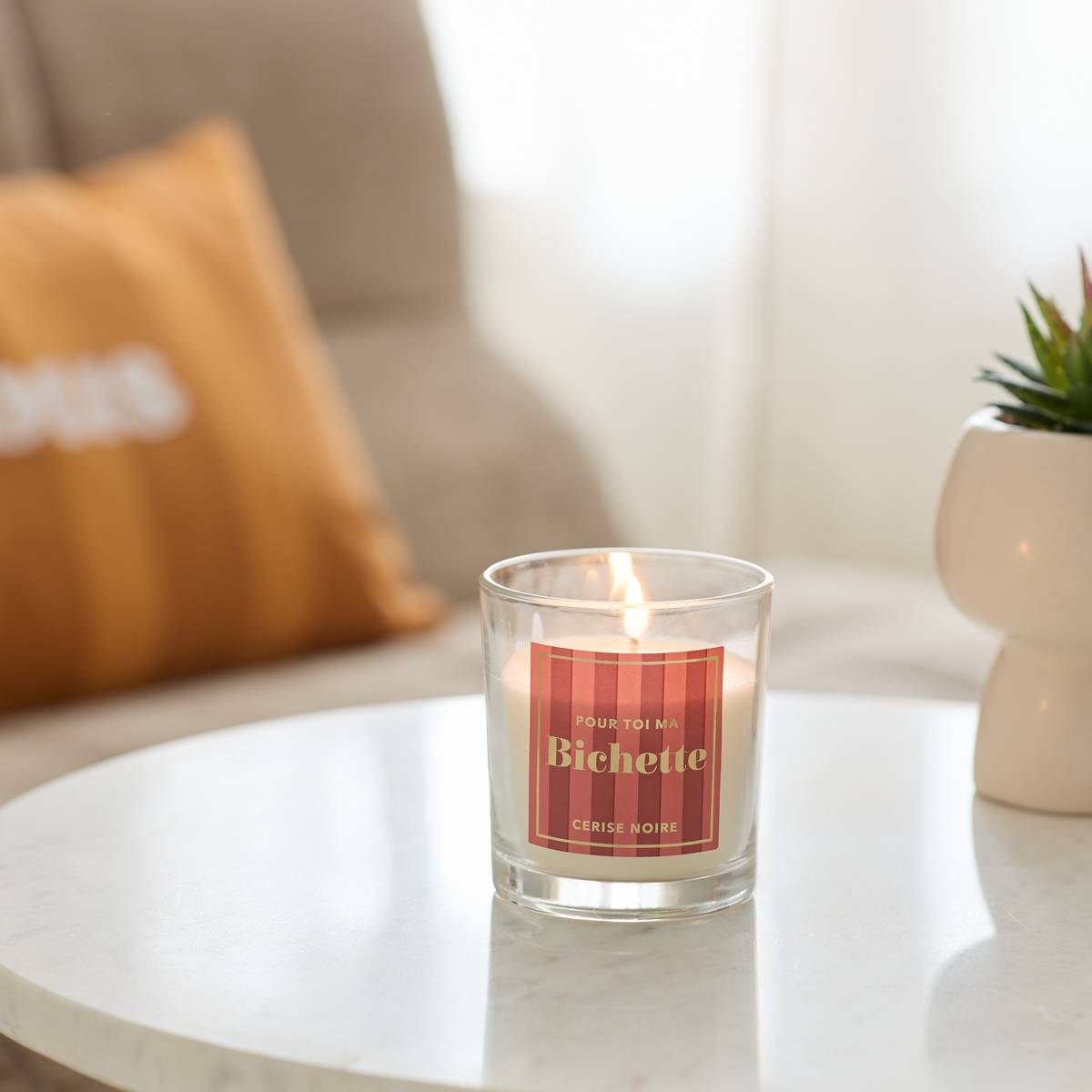Vela perfumada "Bich " 110g Ámbar