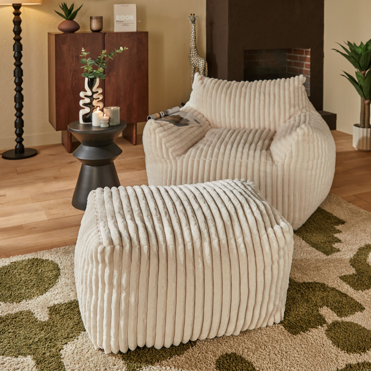 Conjunto sillón XL y puf XL "Muzi" Blanco Blanco