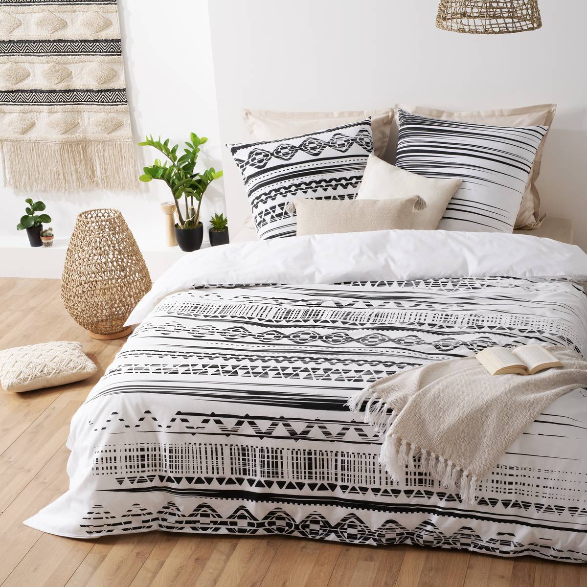 Juego de cama de 3 piezas "Etnik" 240x220 cm Blanco y negro