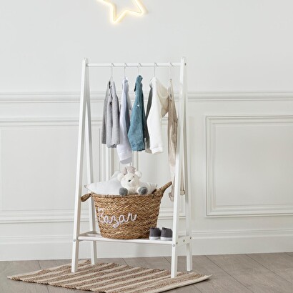 Muebles infantiles Percheros, armarios