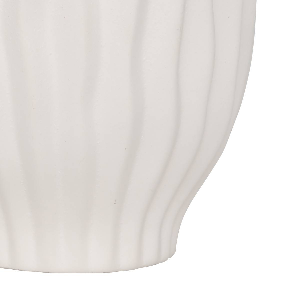 Jarrón estriado "Fernan" Cerámica, blanco, H.22 cm Blanco