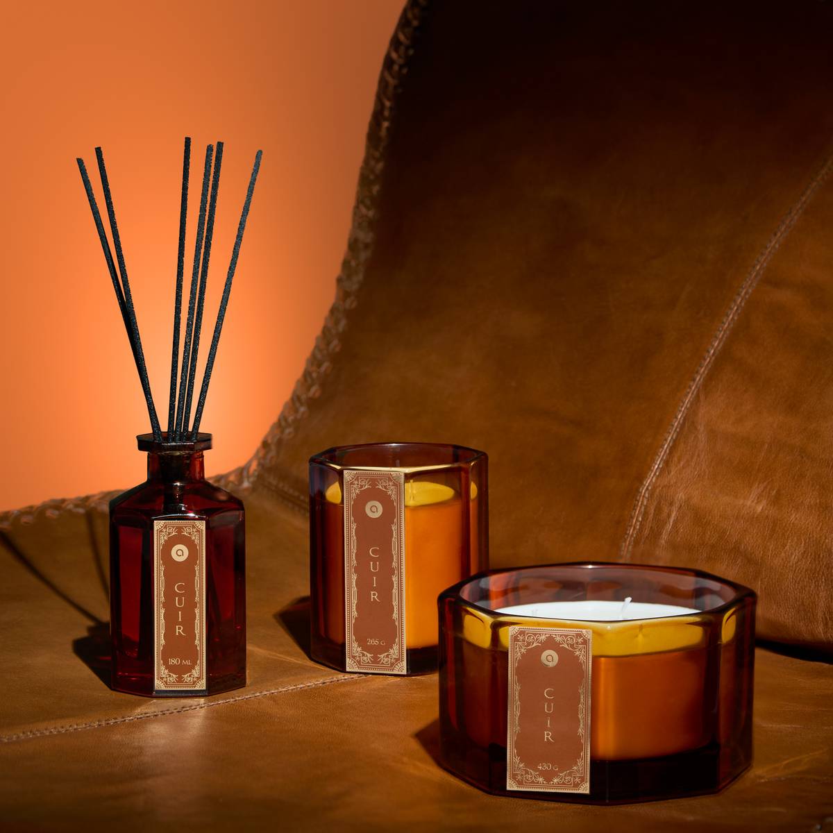 Bougie parfumée hexagonale Lucien Bougies, senteurs Bougies parfumées
