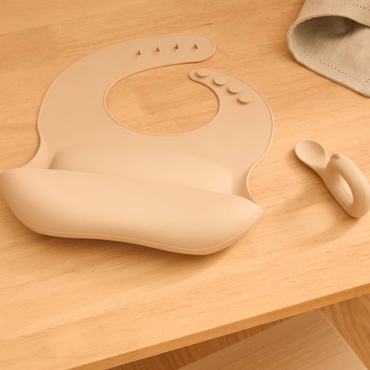 Set bavoir enfant Yum Univers b&eacute;b&eacute; Accessoires b&eacute;b&eacute;