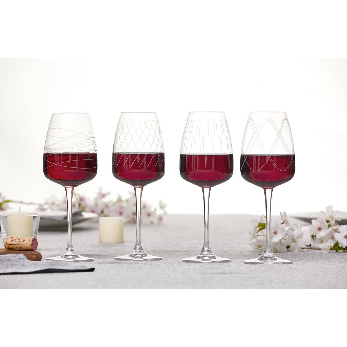 Lot de 4 verres à vin Talia Verres, carafes Verres à vin