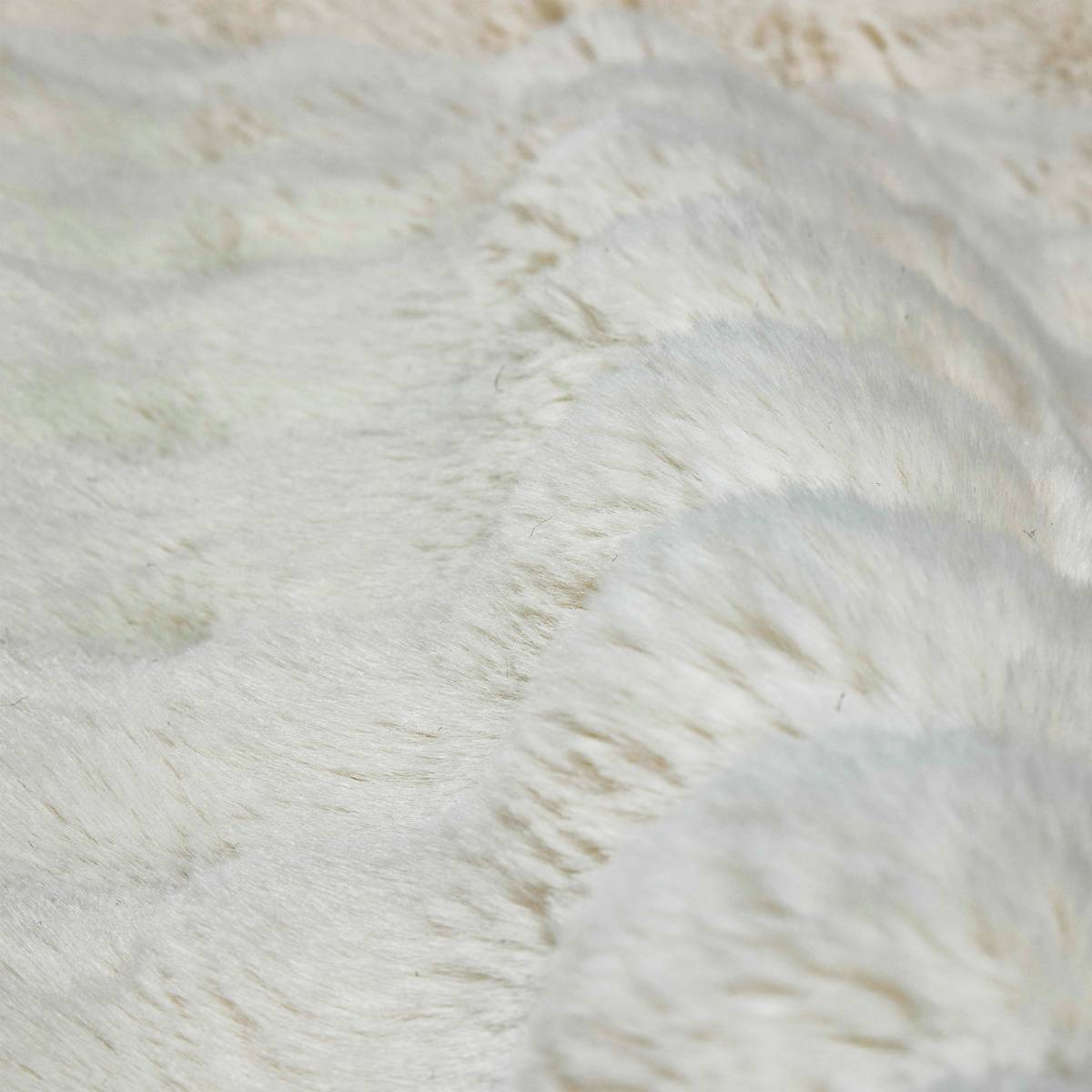 Tappeto in Finta Pelliccia 3D "Zephy" Bianco, 170x120 cm Bianco