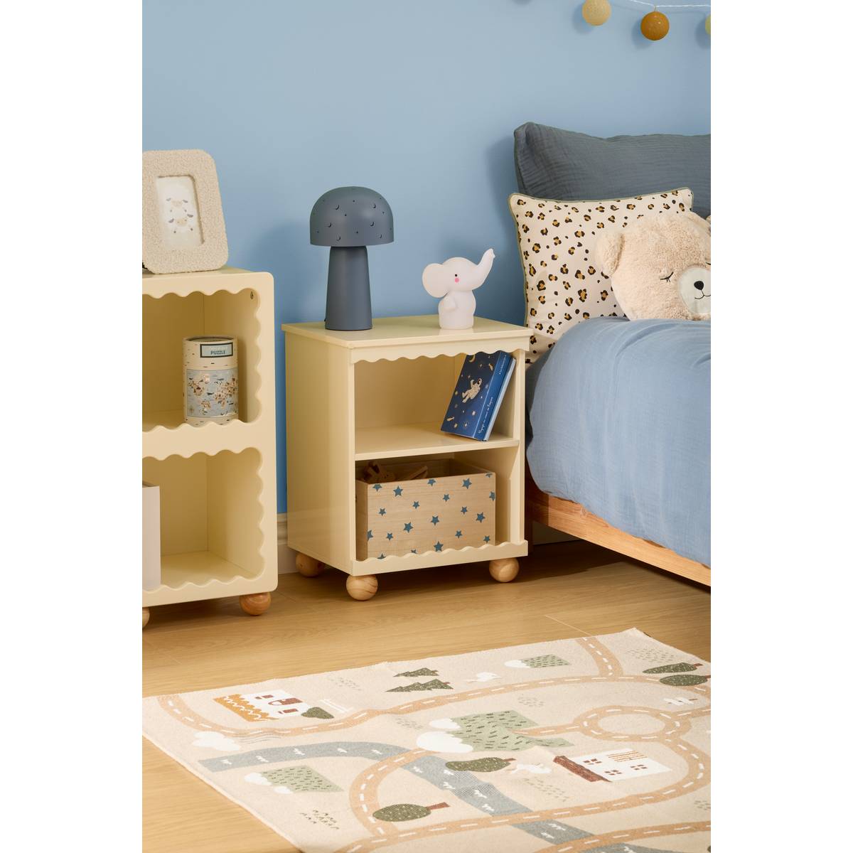 Comodino per bambini con 1 ripiano "Bouli"