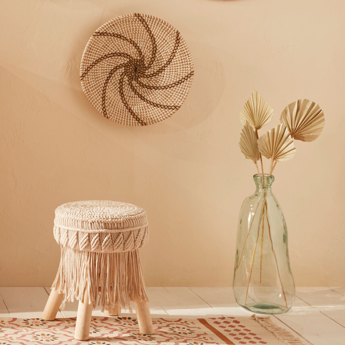 Sgabello Macram&egrave; e legno Beige