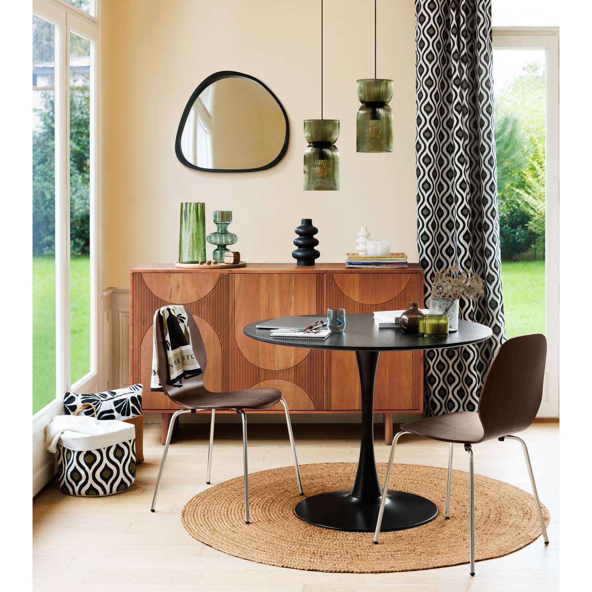 Credenza a 3 ante "Nanda" Acacia, Marrone, 150x90,5 cm Marrone